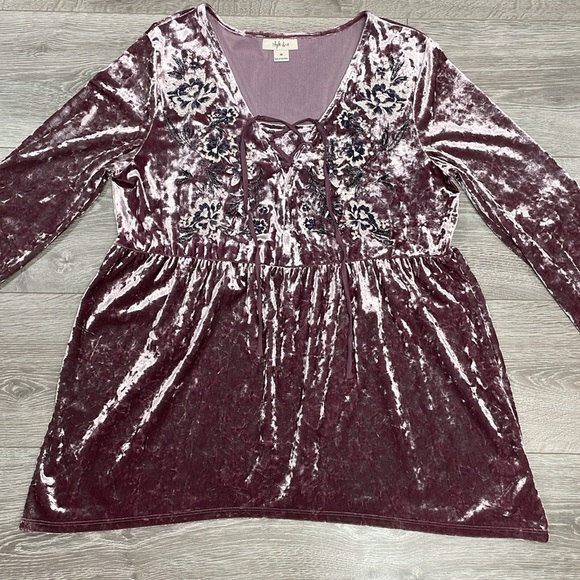 NWOT Style & Co Embroidered Lace Up Crushed Velvet Long Sleeve Blouse M - Picture 4 of 16